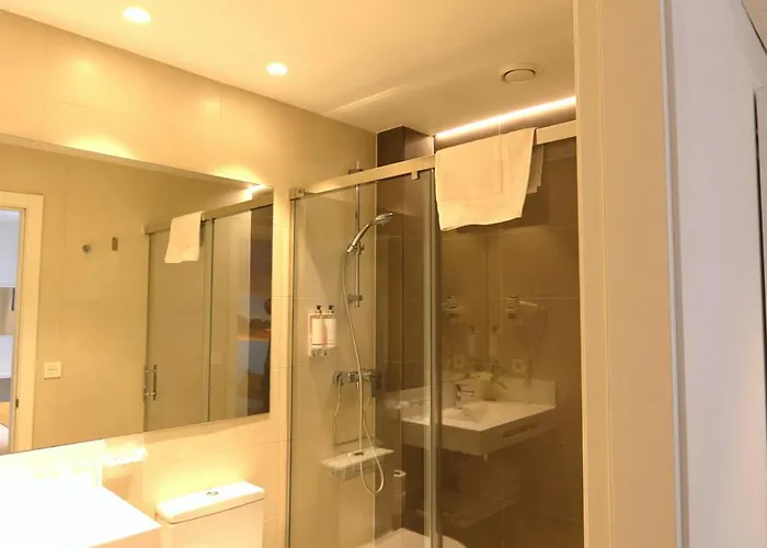 Pensión Txingurri 2*