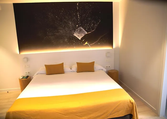 Txingurri Pensión 2*